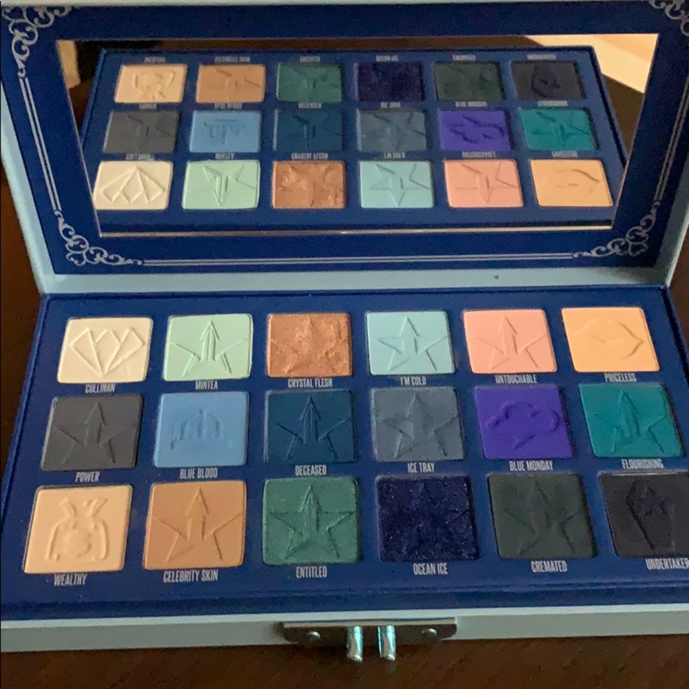 Jeffree Star Blue Blood Palette Authentic & New - Picture 2 of 4